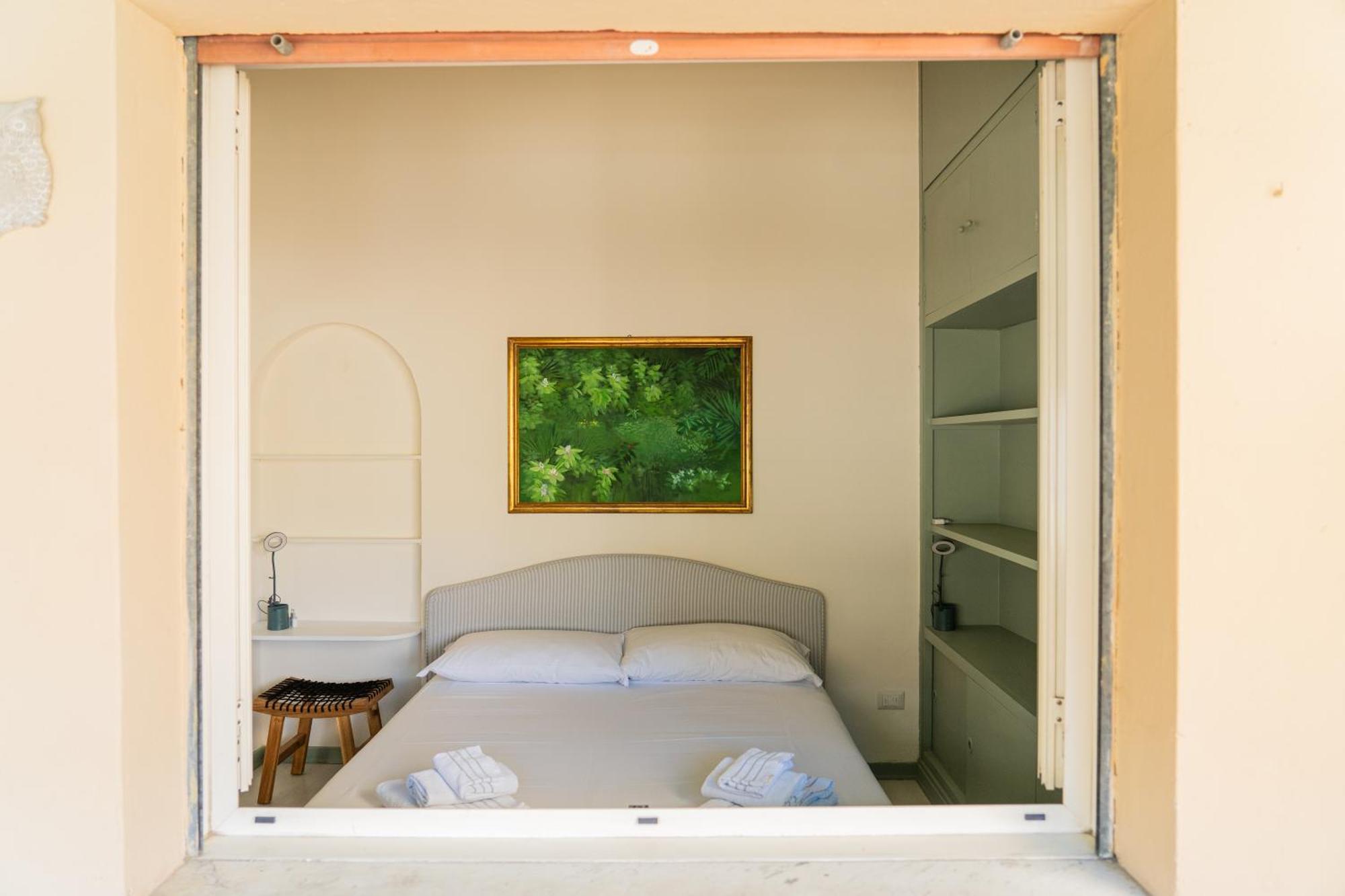 Friendly & Small 1-Br Apt With Beautiful Terrace ฟลอเรนซ์ ภายนอก รูปภาพ